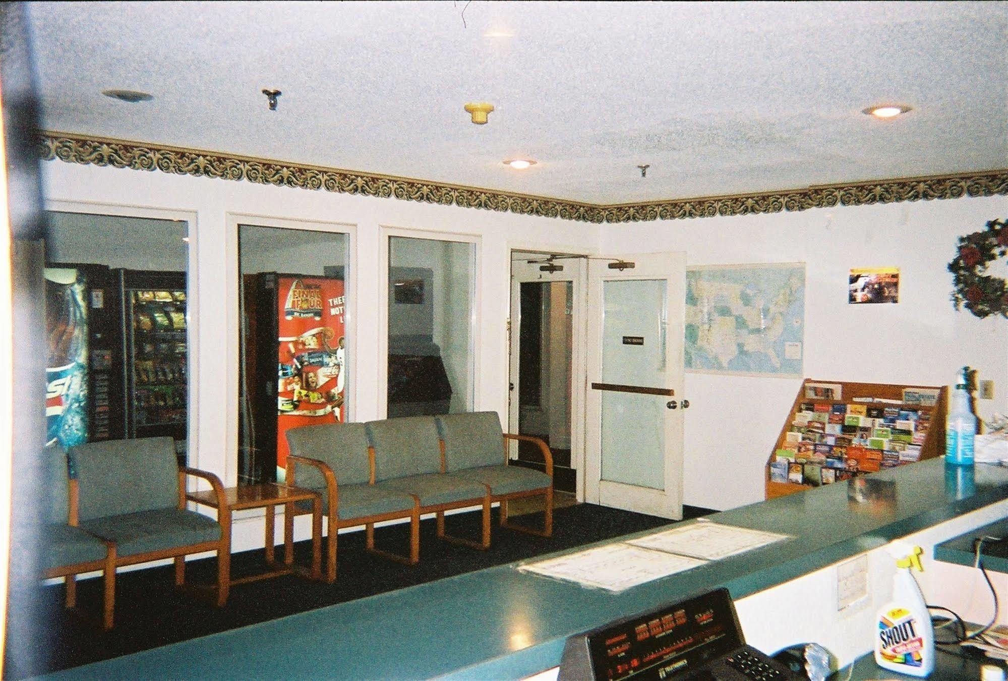 Budget Inn Wentzville Exteriör bild