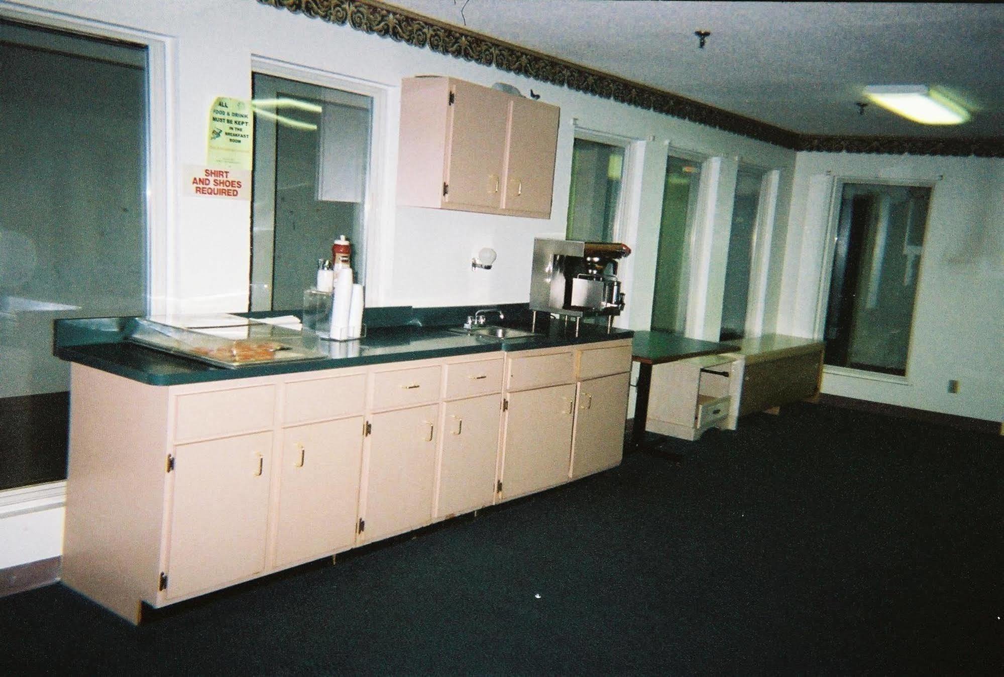 Budget Inn Wentzville Exteriör bild